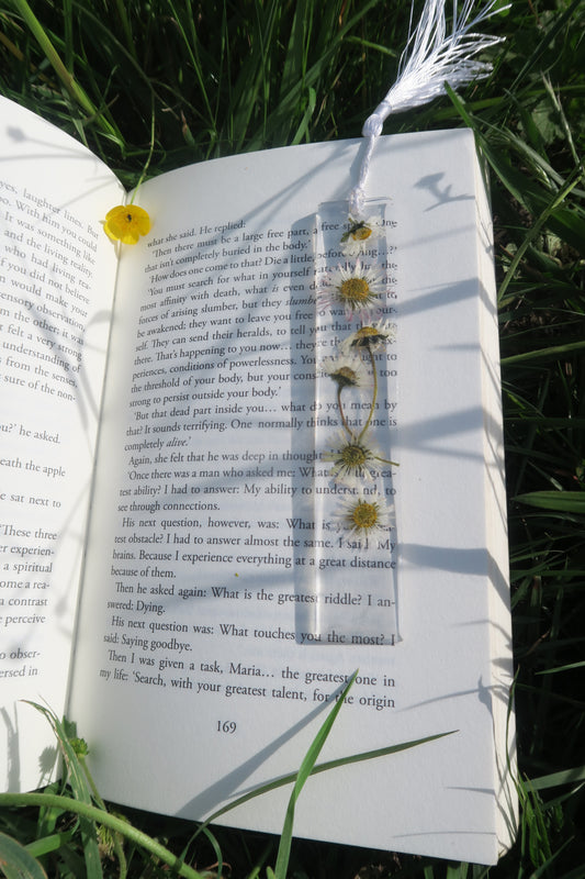 'Daisy' Resin Bookmark